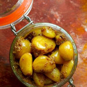 GARLIC PICKLE